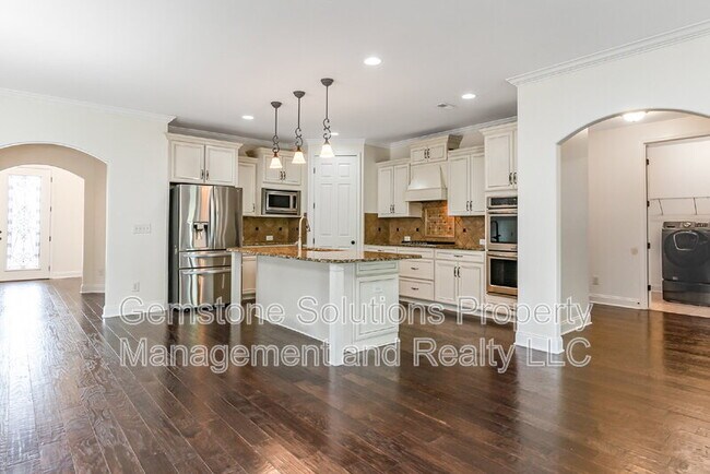 Building Photo - 76 Molly Bright Ln