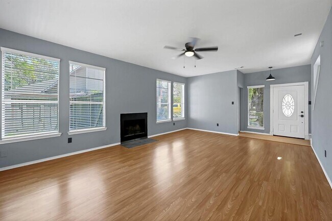 Building Photo - 8006 Summer Trail Dr