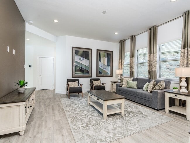 Building Photo - 13210 Wood Leaf Pk