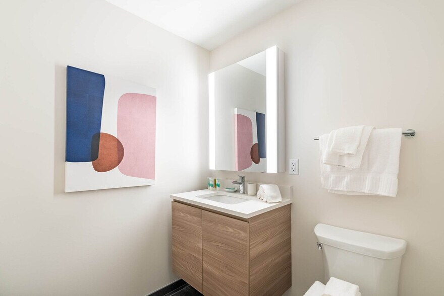 Building Photo - 131 Seaport Blvd