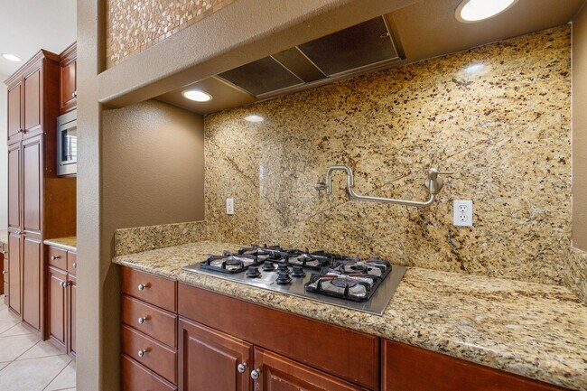 Building Photo - 145 Bellini Way