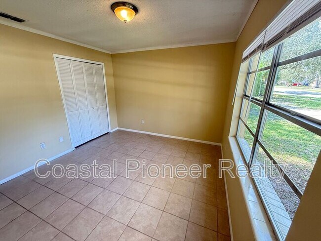 Building Photo - 1009 Marlene Dr
