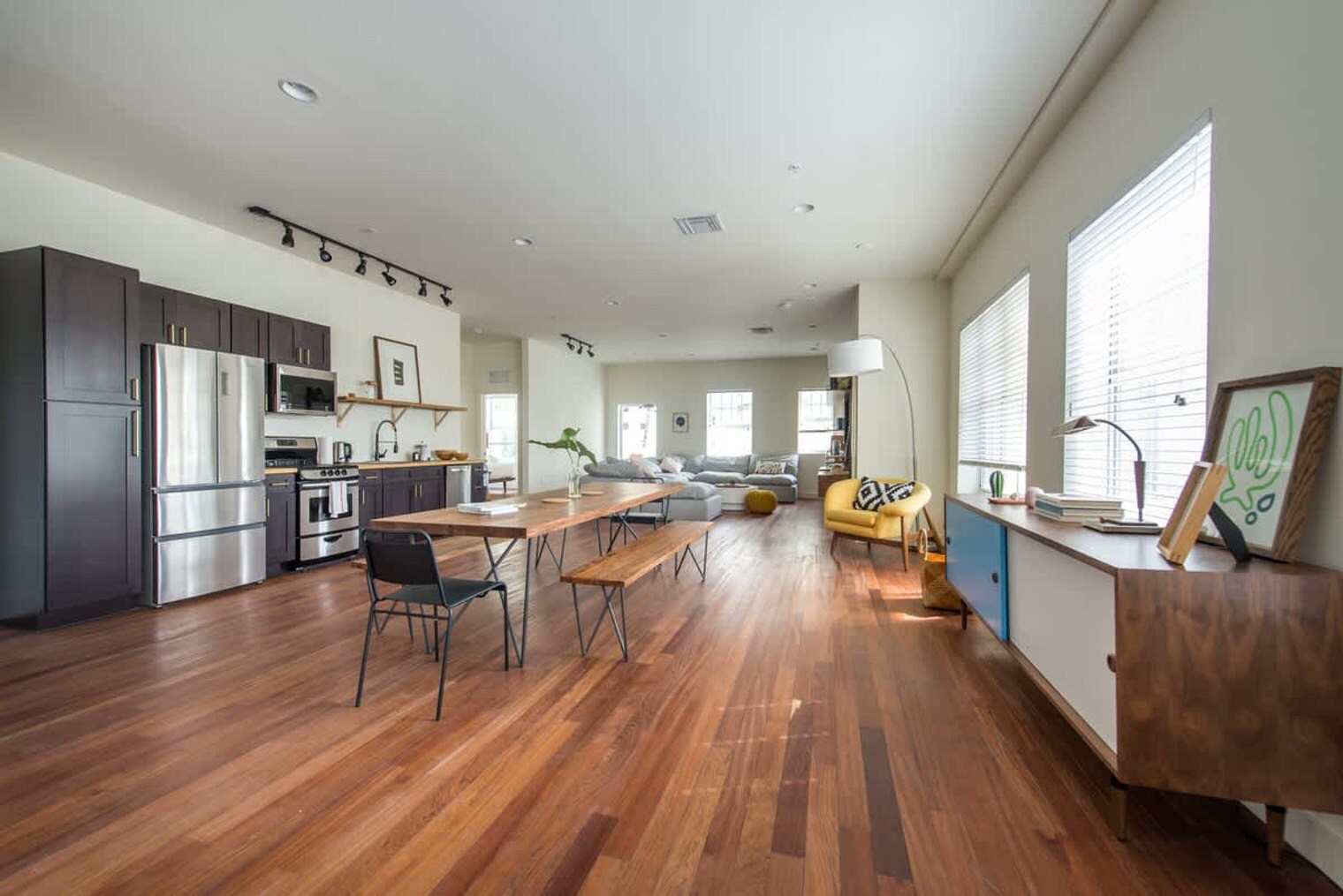 Building Photo - 701 4th St