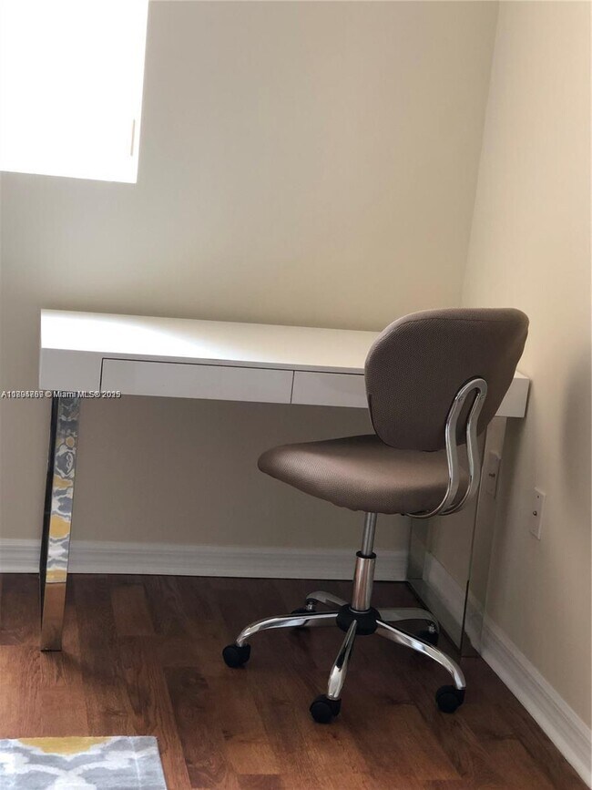 Building Photo - 201 Golden Isles Dr