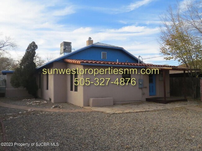 Building Photo - Updated 2 Bedroom House with Carport