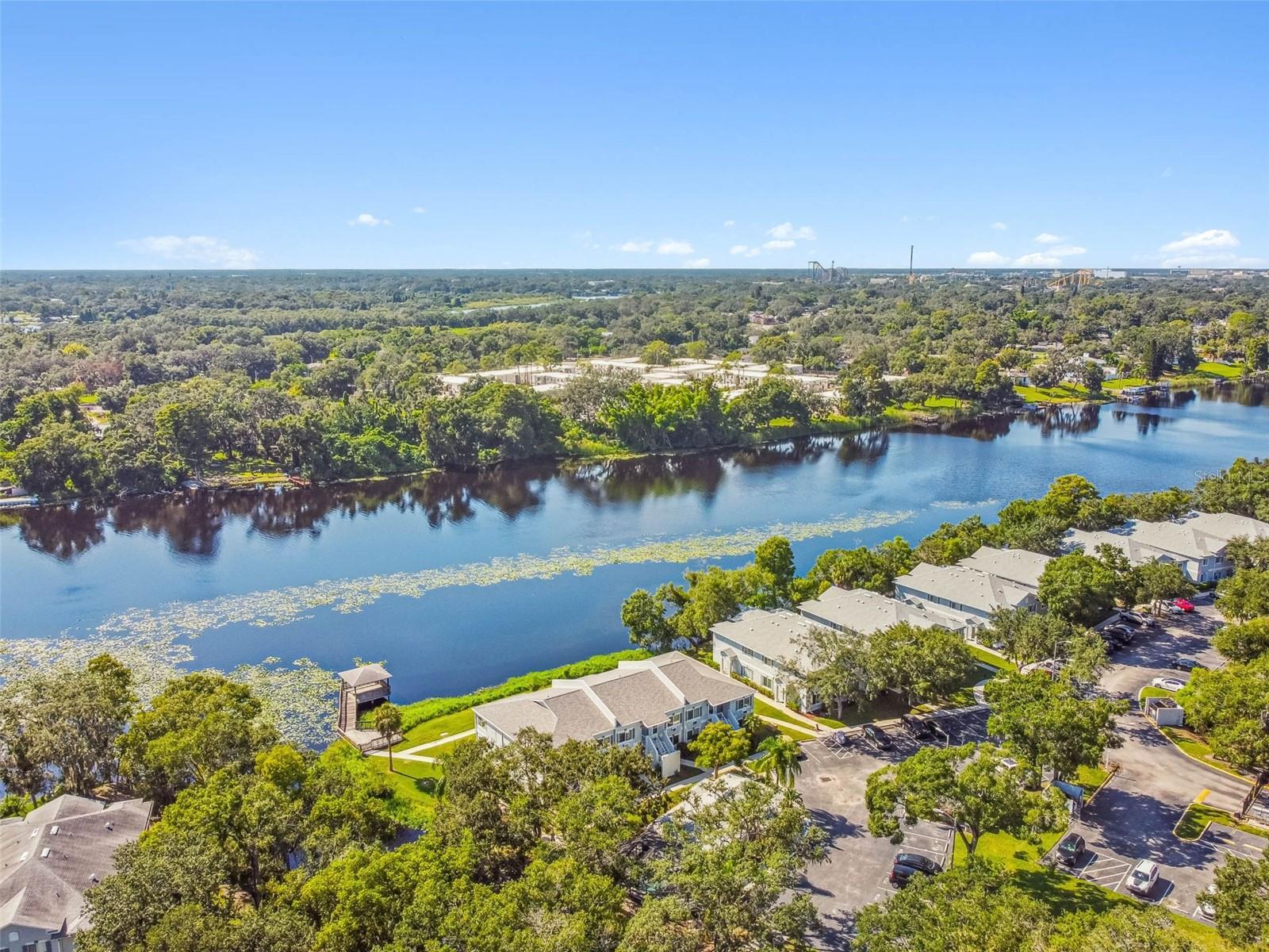 Building Photo - 4141 Dolphin Dr