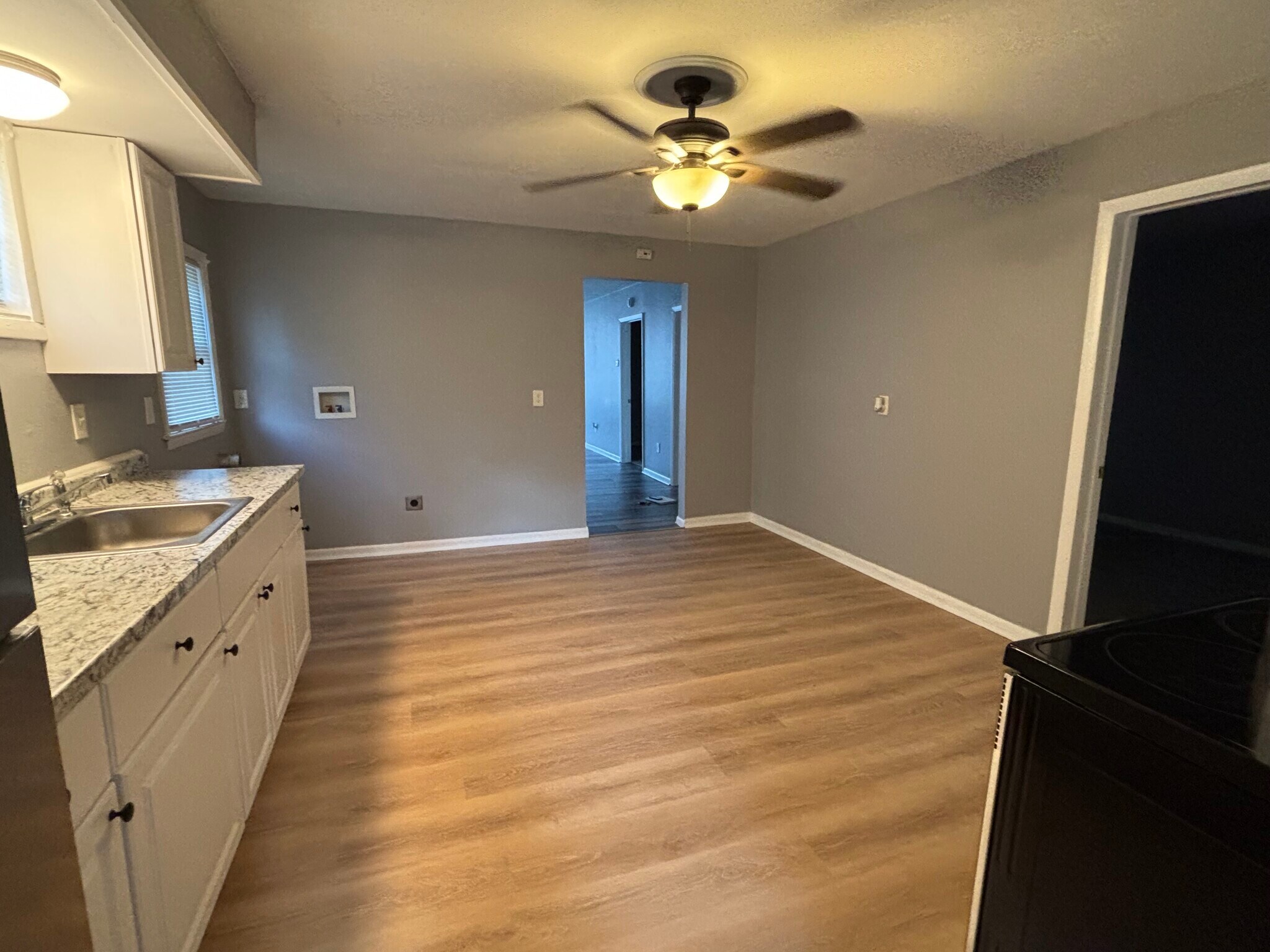 Building Photo - 48 Ontario St