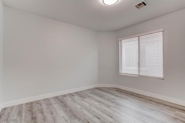 Building Photo - 4899 Lunetto Ave