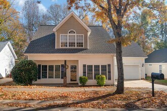 Building Photo - Charming 3 bed 2.5 bath Home in Huntersville!