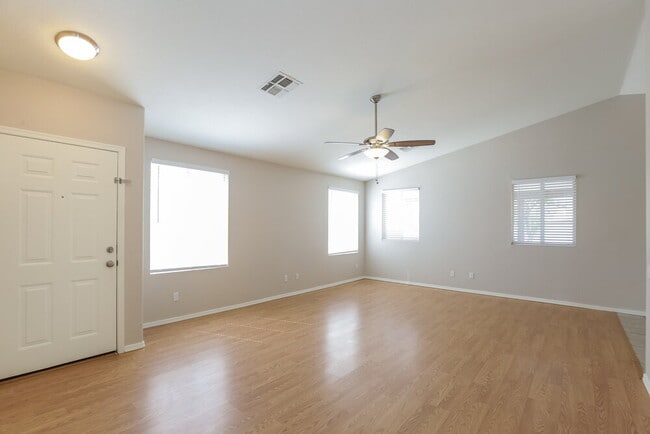 Building Photo - 2253 W 20th Ave
