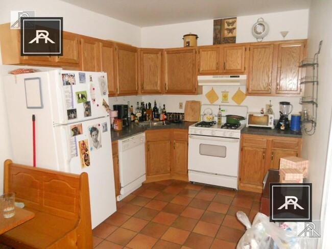 Primary Photo - 4 bedroom in Brighton MA 02135