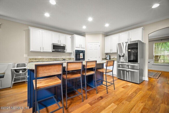 Building Photo - 7813 Mt Ranier Dr