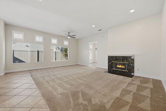 Building Photo - Bright, Updated Home with Spacious Layout & Low-Maintenance Yard