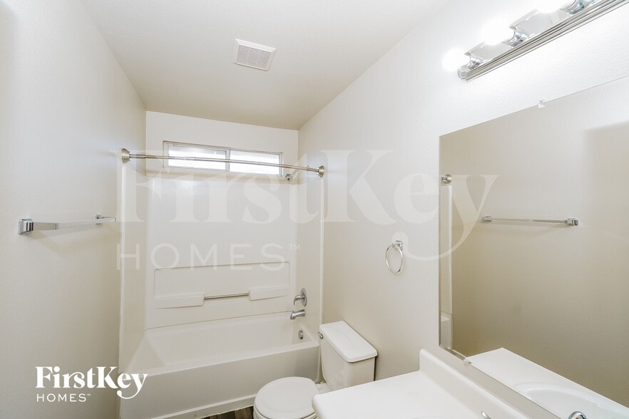 Building Photo - 9538 Shetland Ct