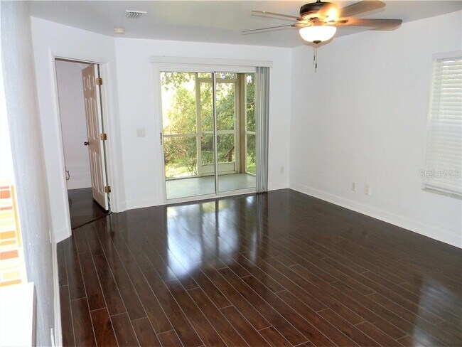 Building Photo - 8846 Coral Palms Ct