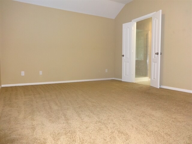 Building Photo - 28606 Lockeridge Farms Dr