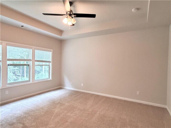 Building Photo - 2465 Matlin Way