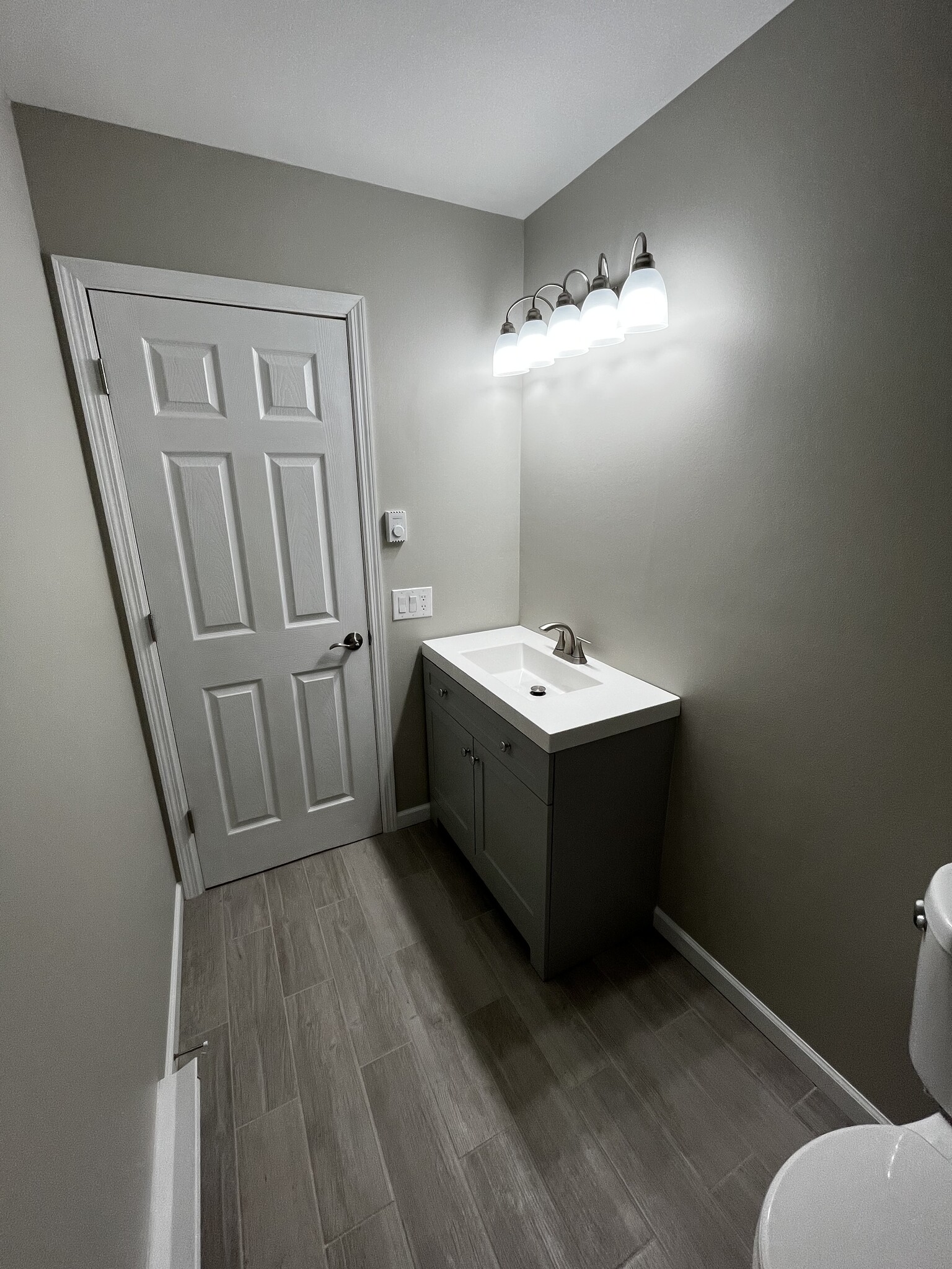 Building Photo - 56 Suncrest Dr