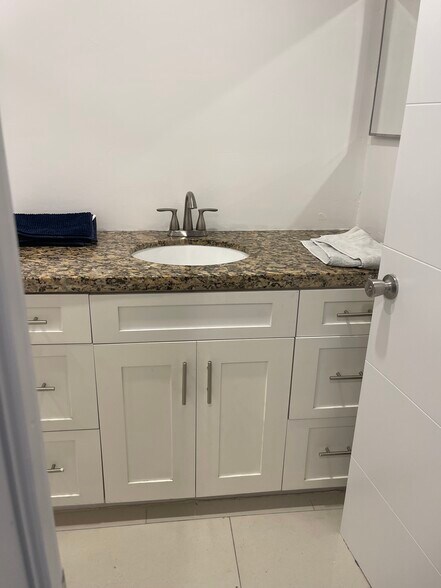 Building Photo - 19055 NW 62nd Ave