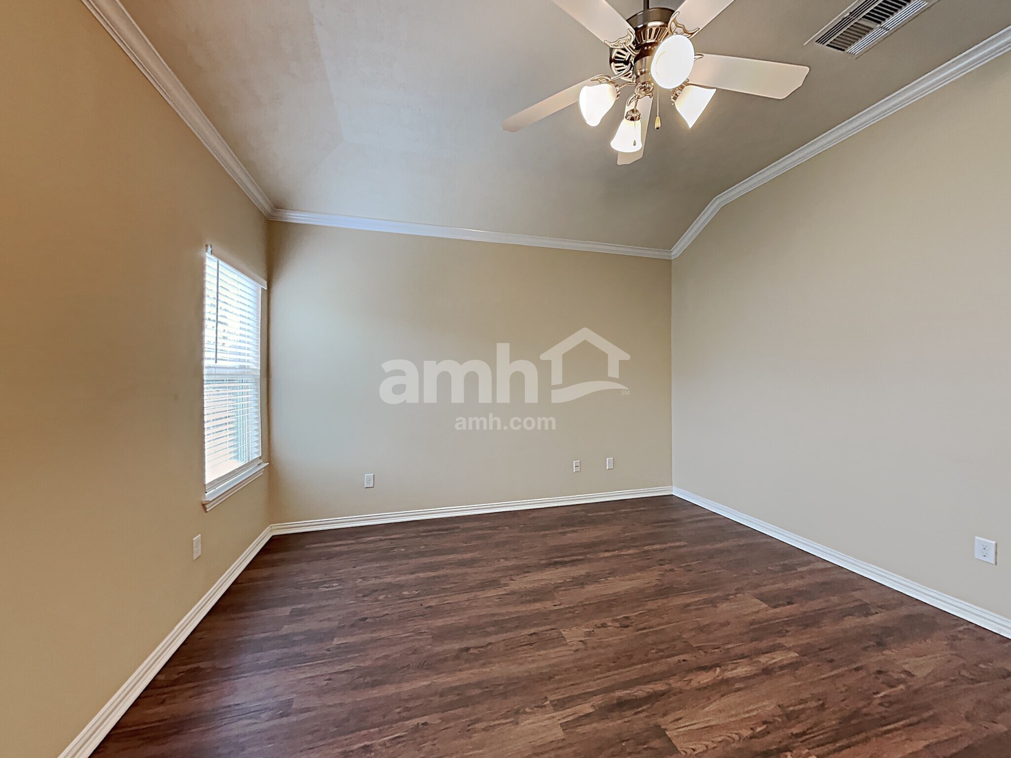 Building Photo - 28914 Hidden Lake Ct