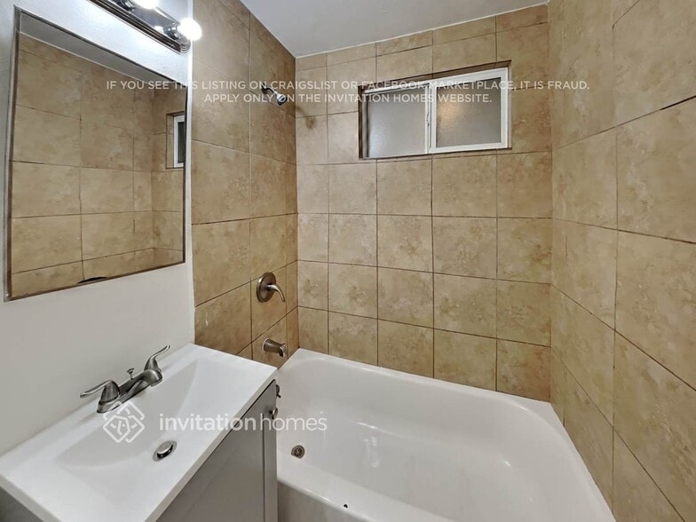 Building Photo - 12601 Mercer St