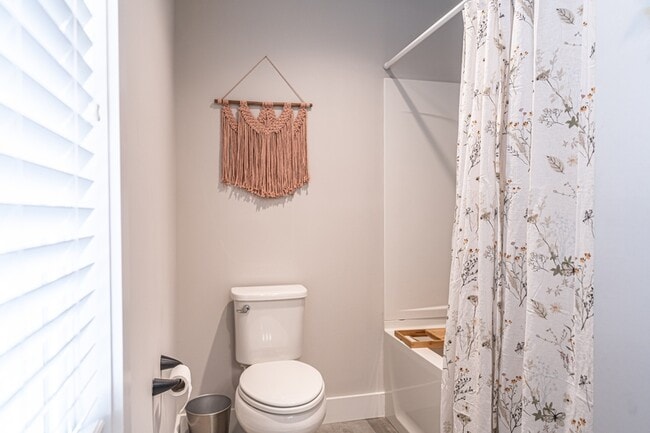 Building Photo - 420 Manning Square