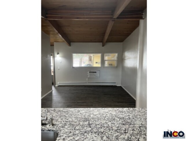 Building Photo - Beautifully Remodeled Studio Walking Dista...