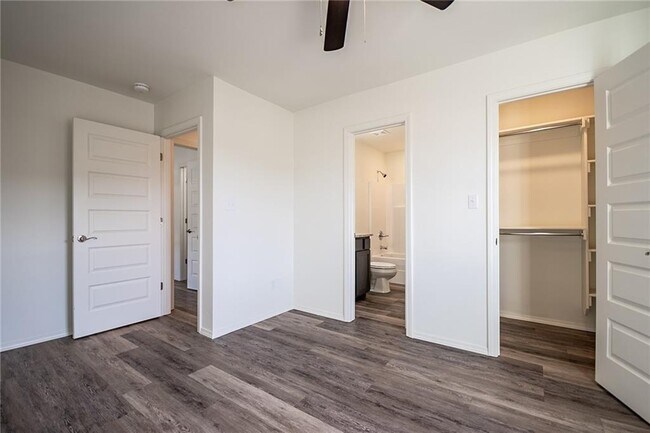 Building Photo - 825 S Rupple Rd