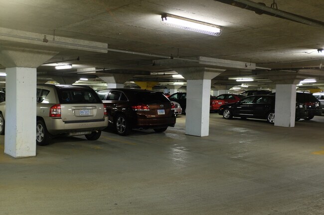 garage - 1211 S Eads St