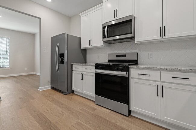 Building Photo - 21563 Bluebonnet Bay Dr