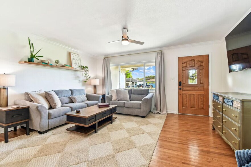 Building Photo - 1107 W Braddock St