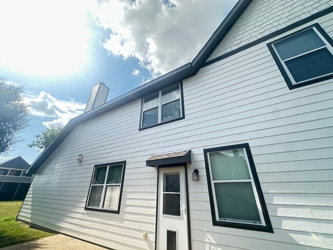 Building Photo - 1 Mobley Way