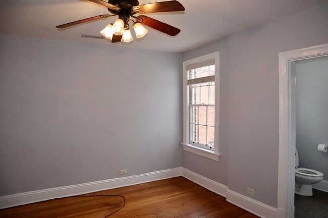 Building Photo - 3006 Monument Ave