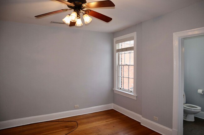 Building Photo - THIS IS THE ONE 2 Bedroom 2 Bath Condo in ...