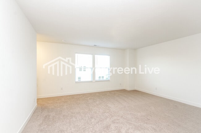 Building Photo - 3427 Merton St