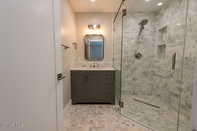 Building Photo - 3708 Capstan Cir