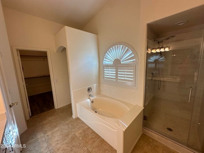 Building Photo - 4660 S Wildflower Dr