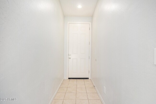 Building Photo - 12377 W Whyman Ave