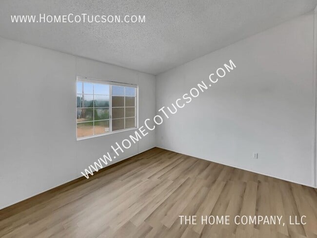 Building Photo - 1591 W Patton St