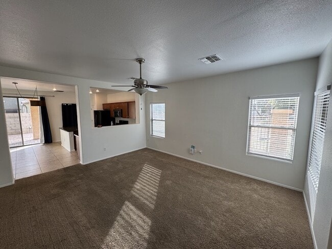 Building Photo - Queen Creek 3br House