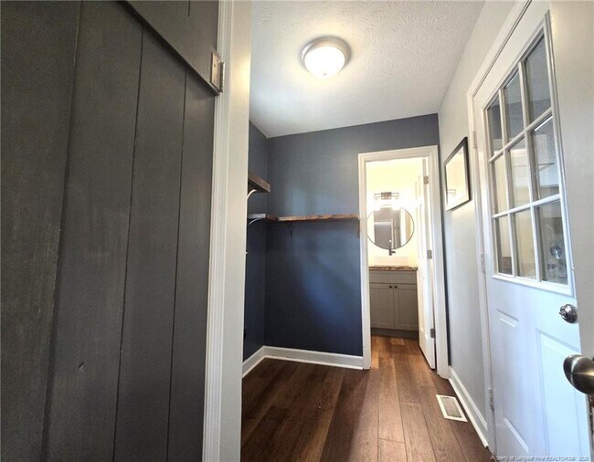 Building Photo - 7786 Dragonhead Rd