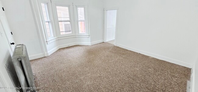 Building Photo - 128 S Rebecca Ave