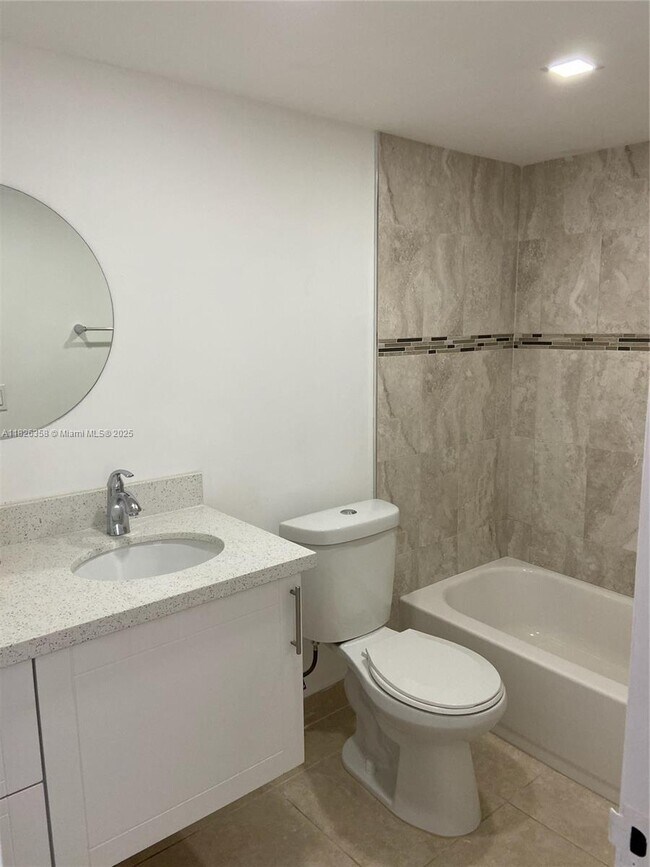 Building Photo - 13155 Ixora Ct