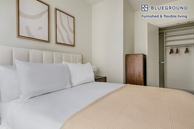 Building Photo - 1 Canal St