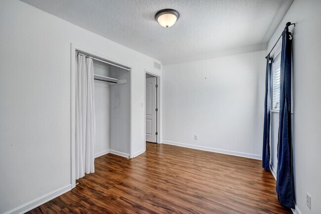 Building Photo - 1392 Wolfe St