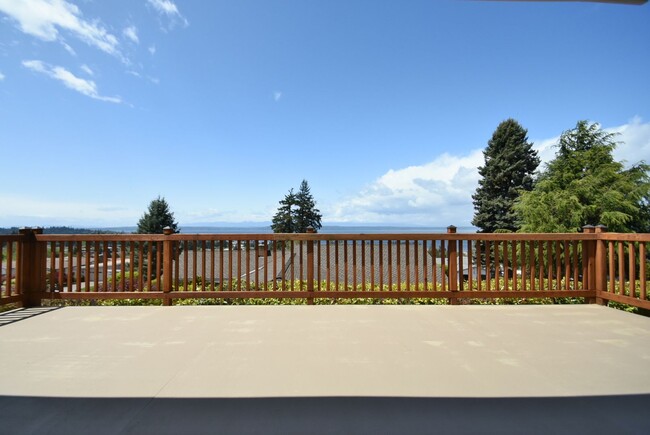 Building Photo - 4bd/2.5ba Edmonds Home