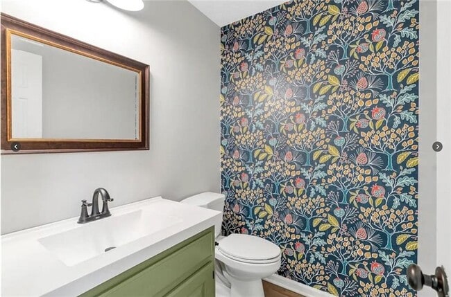 Building Photo - 1880 Meadowchase Ct