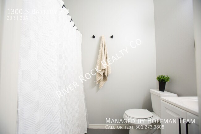 Building Photo - 1300 S Battery St