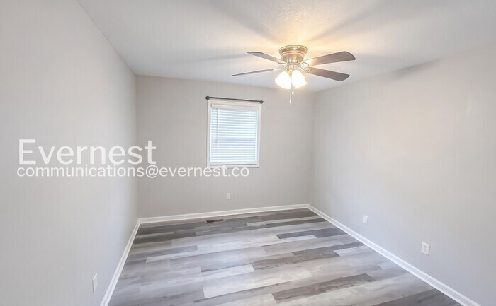 Building Photo - 3332 Roadrunner Trail