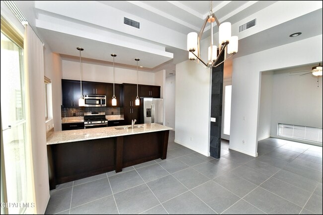 Building Photo - 5973 Cartagena Cir